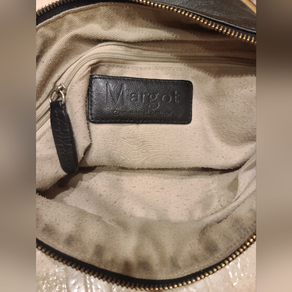 Margot Black Leather Triple Zip Compartment handbag Silver zip Pockets pebbled - Picture 4 of 8
